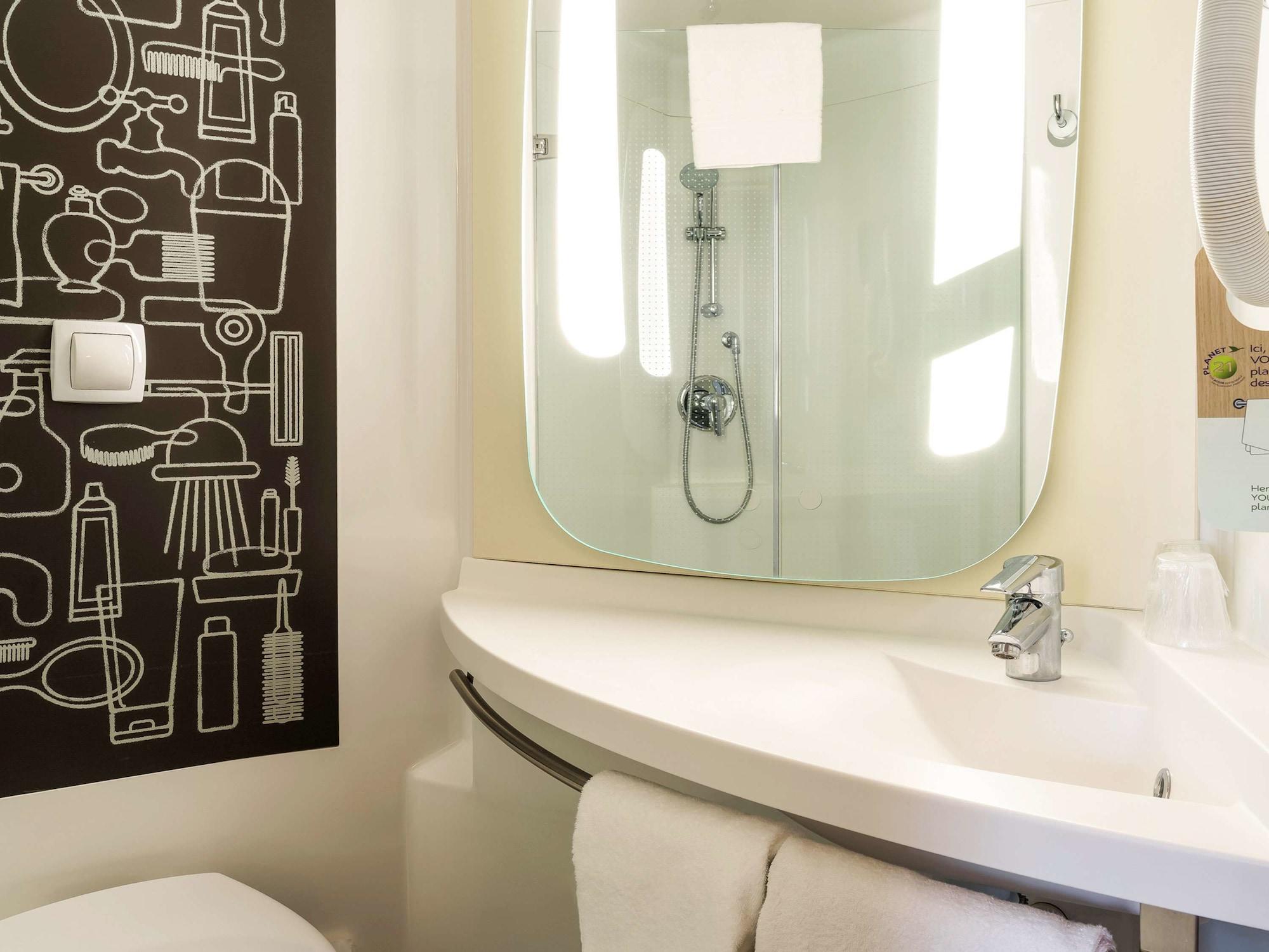 Ibis Aeroport Bale Mulhouse Hotel Сен-Луи Екстериор снимка