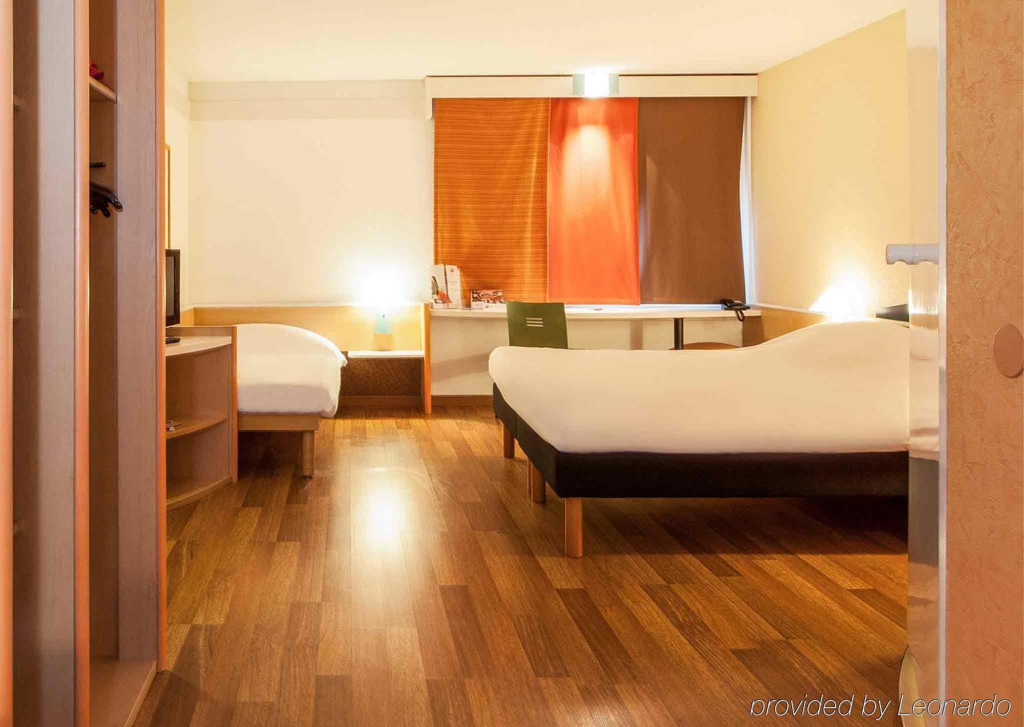 Ibis Aeroport Bale Mulhouse Hotel Сен-Луи Екстериор снимка
